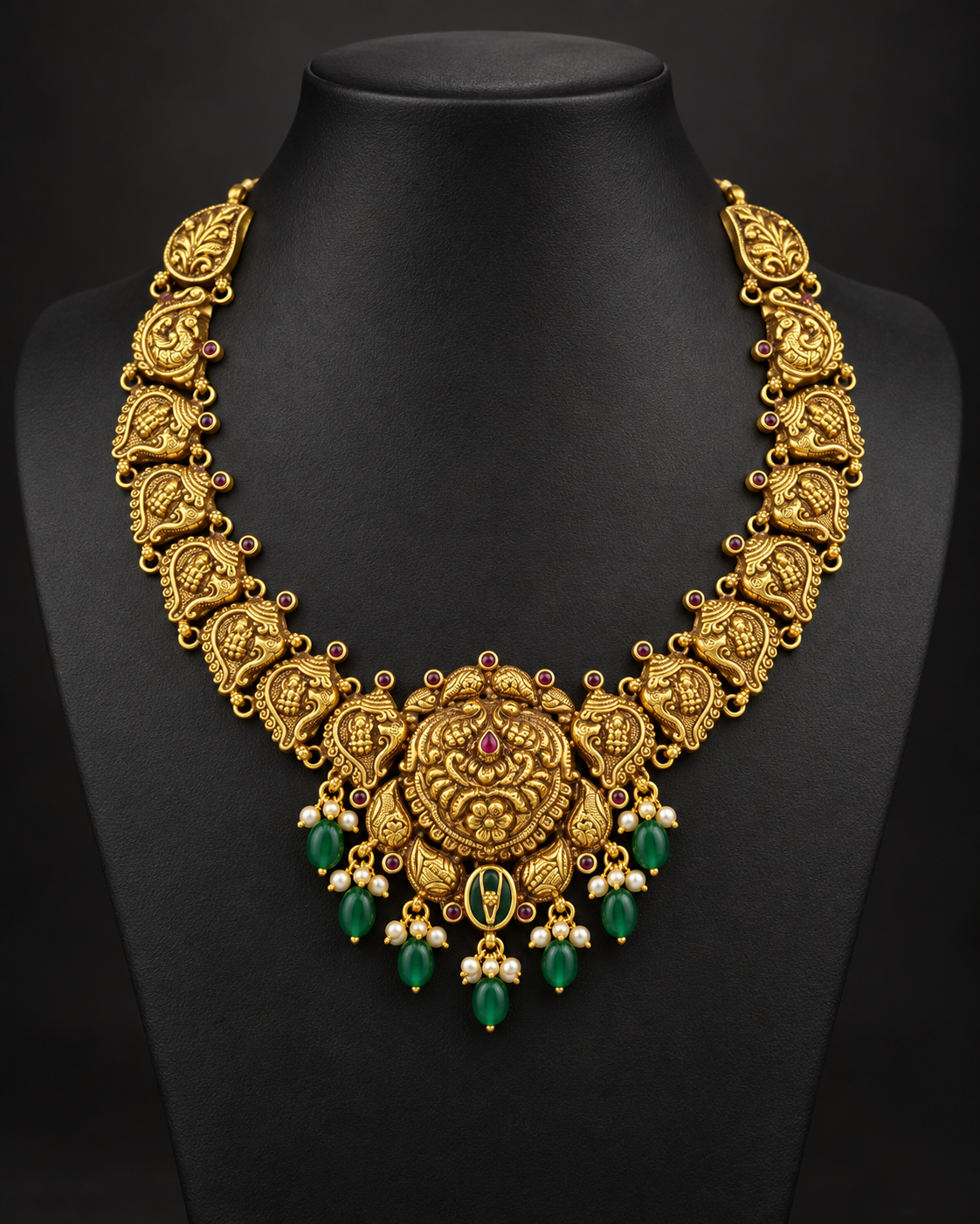 1020 temple necklace displayed on a black jewelry bust